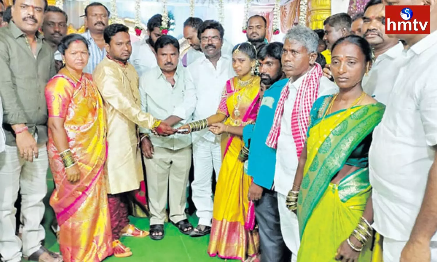 Marriage Stopped for bike Demanded by groom MLA Rasamayi Balakishan  helps bride family