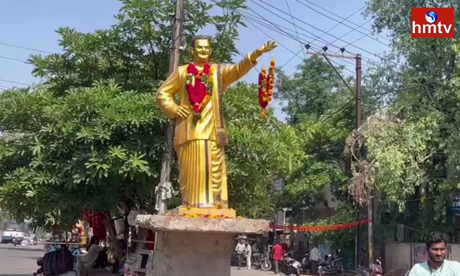 GHMC Says No Permission To Set Up NTR Statue