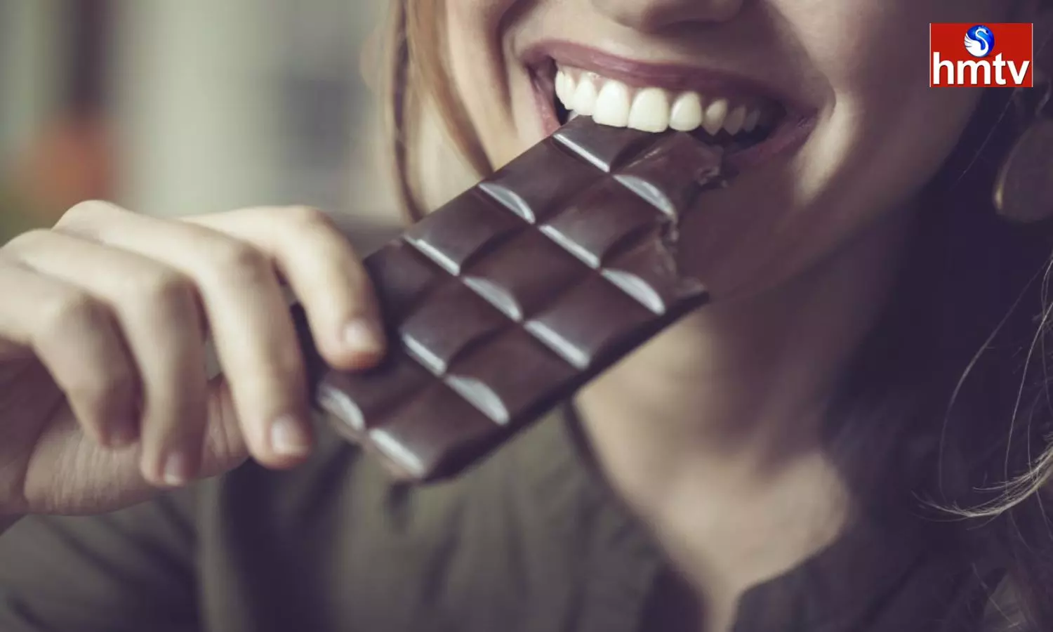 Eating Dark Chocolate can help you Lose Weight and These Benefits are also Available
