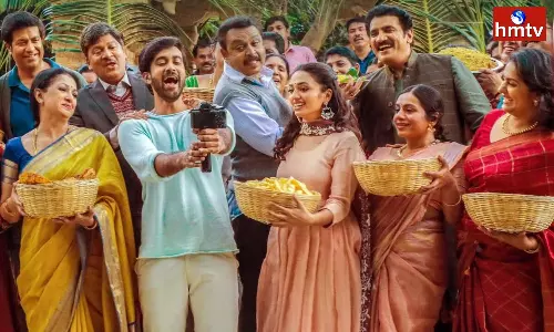 Anni Manchi Sakunamu Movie Review