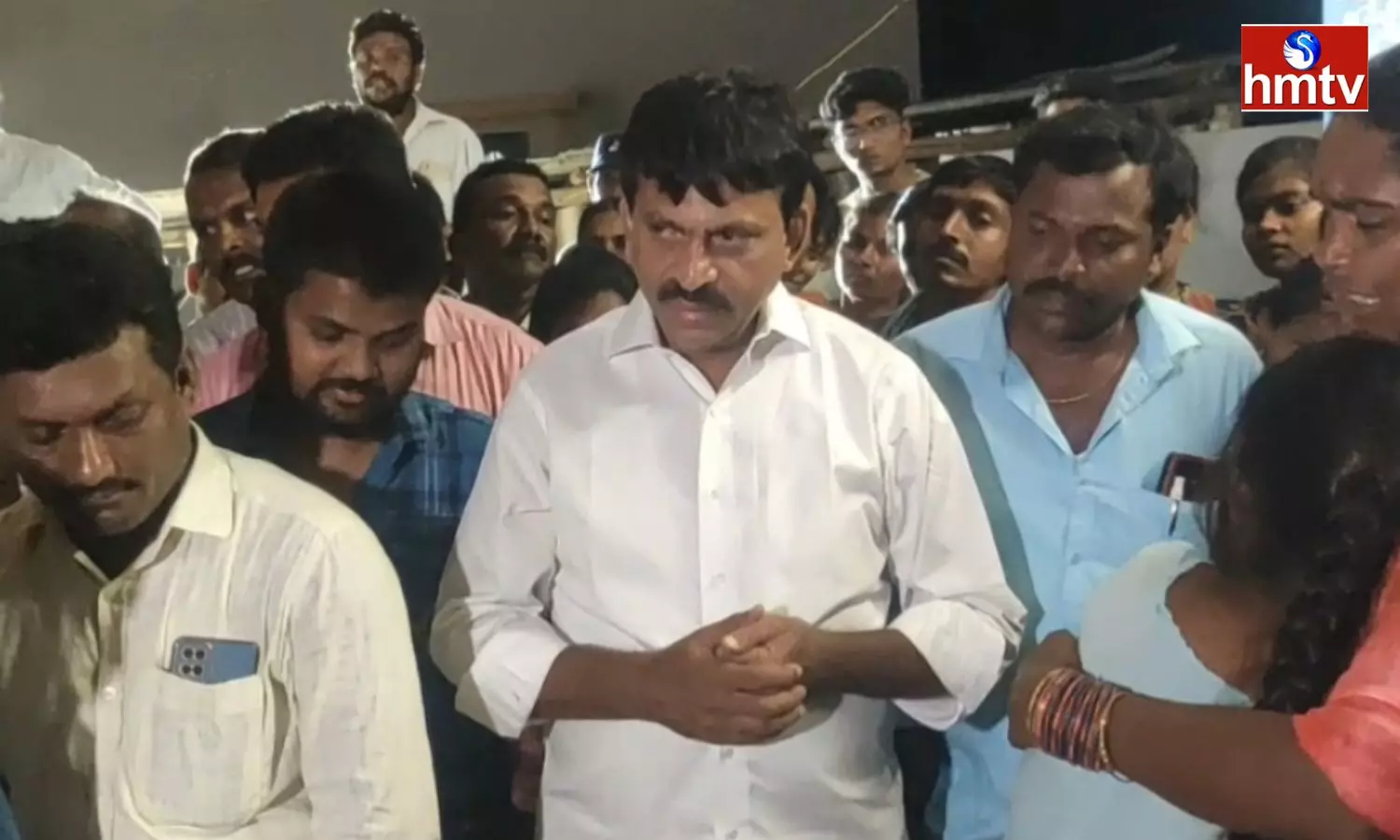 Ponguleti Srinivasa Reddy Cry after Seeing Nageshwar Rao Dead Body