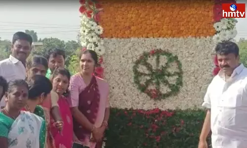 Talasani Srinivas Yadav: మెదక్ జిల్లాలో తెలంగాణ రాష్ట్ర అవతరణవేడుకలు..అమరవీరుల స్థూపం వద్ద జెండా ఆవిష్కరించిన మంత్రి తలసాని.. Talasani Srinivas Yadav: మెదక్ జిల్లాలో తెలంగాణ రాష్ట్ర అవతరణవేడుకలు..అమరవీరుల స్థూపం వద్ద జెండా ఆవిష్కరించిన మంత్రి తలసాని..