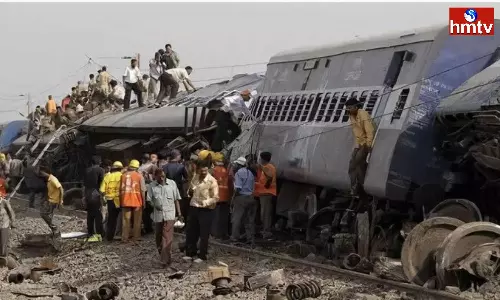 Derailed Bengaluru-Hara Bogies