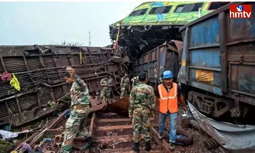 AP passengers in Coromandel Express
