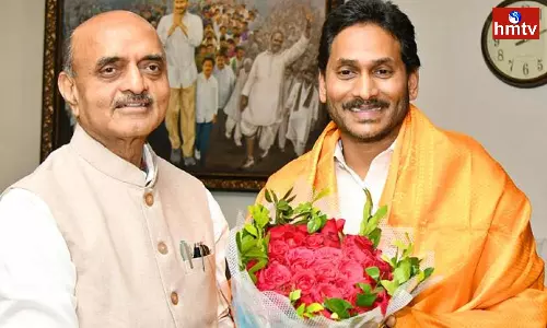 Union Minister Bhagwat Karad Meets Ap Cm YS Jagan Union Minister Bhagwat Karad Meets Ap Cm YS Jagan