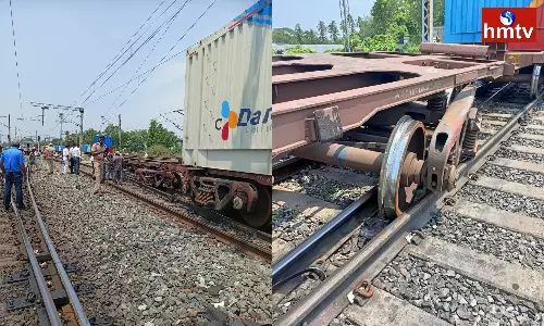 Goods Train derailed at Vizianagaram Railway Station