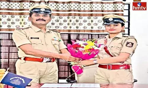 Father Hands Over Power to Daughter in Mandya Police Station