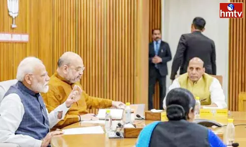 Meeting of Senior leaders at Modi Residence at Night Meeting of Senior leaders at Modi Residence at Night