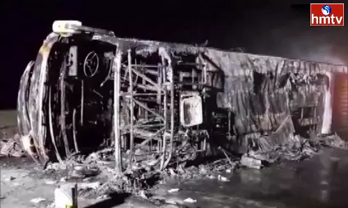 A Sudden Fire Broke Out In A Running Bus A Sudden Fire Broke Out In A Running Bus