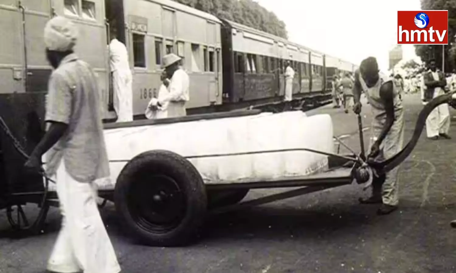 Indias First AC Train Called Frontier Mail Ice Blocks Used for Cooling Instead of AC