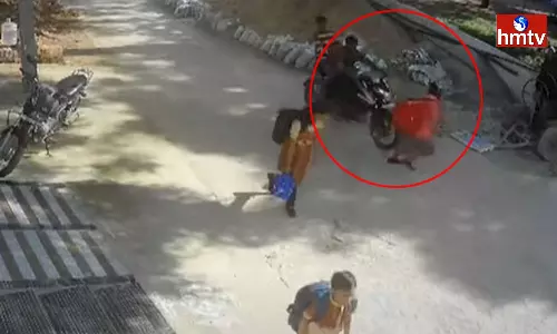 Road Accident in Shadnagar a Biker Hit a Student Road Accident in Shadnagar a Biker Hit a Student