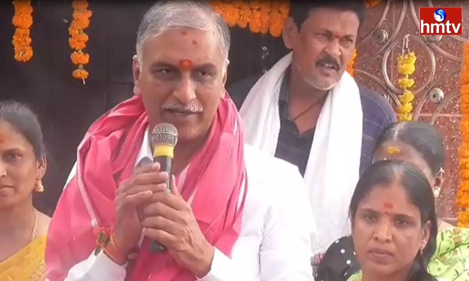 Minister Harish Rao visits Mutyala Pochamma Temple In Siddipet