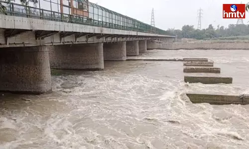 Yamuna River Crossing the Warning Mark in Delhi