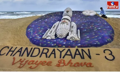 Sand Artist Sudarsan Pattnaik Wishes ISRO Success With Its Latest Space Mission Sand Artist Sudarsan Pattnaik Wishes ISRO Success With Its Latest Space Mission
