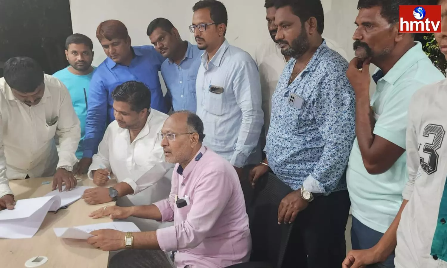 BRS Congress Flawed Deal In Karimnagar BRS Congress Flawed Deal In Karimnagar