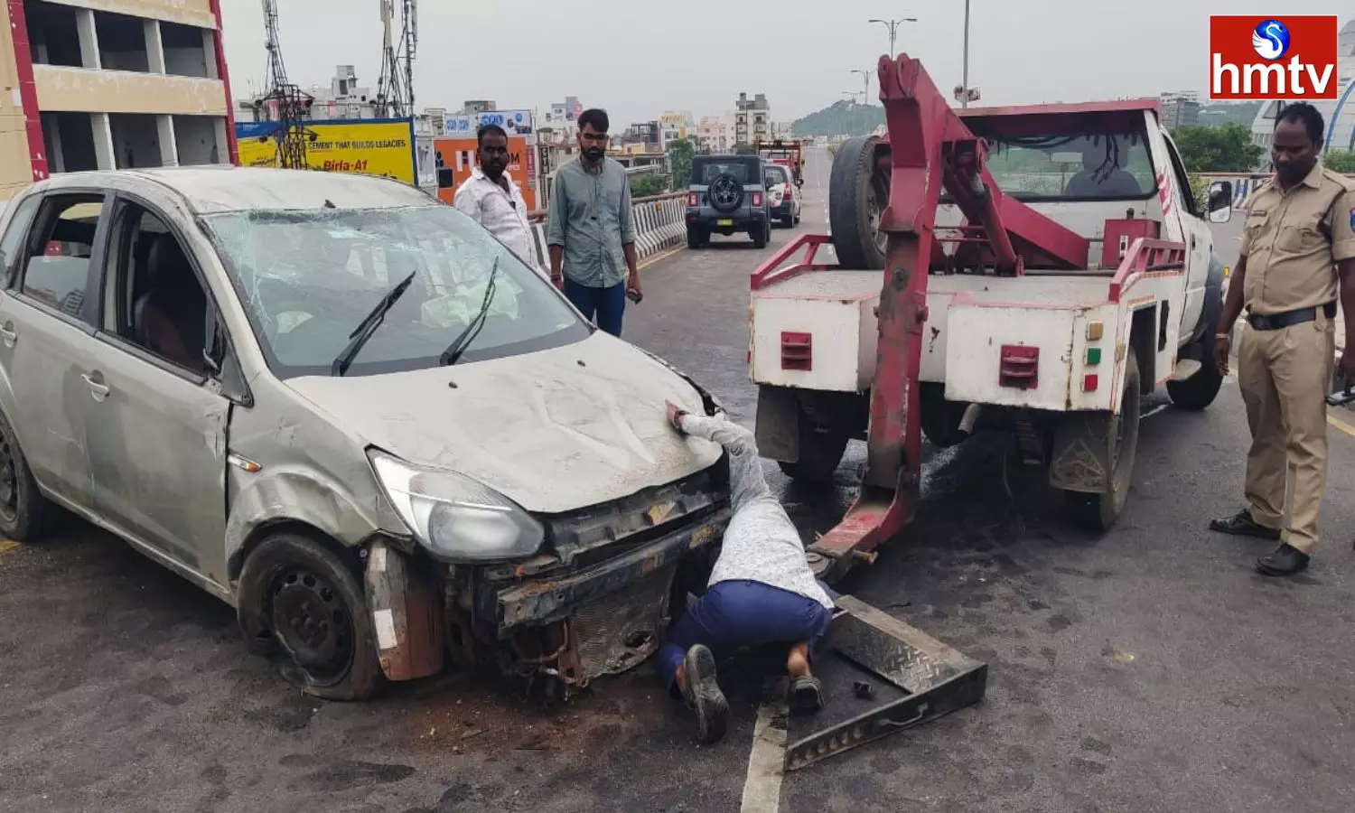 Road Accident On PV Narasimha Rao Flyover In Hyderabad Road Accident On PV Narasimha Rao Flyover In Hyderabad