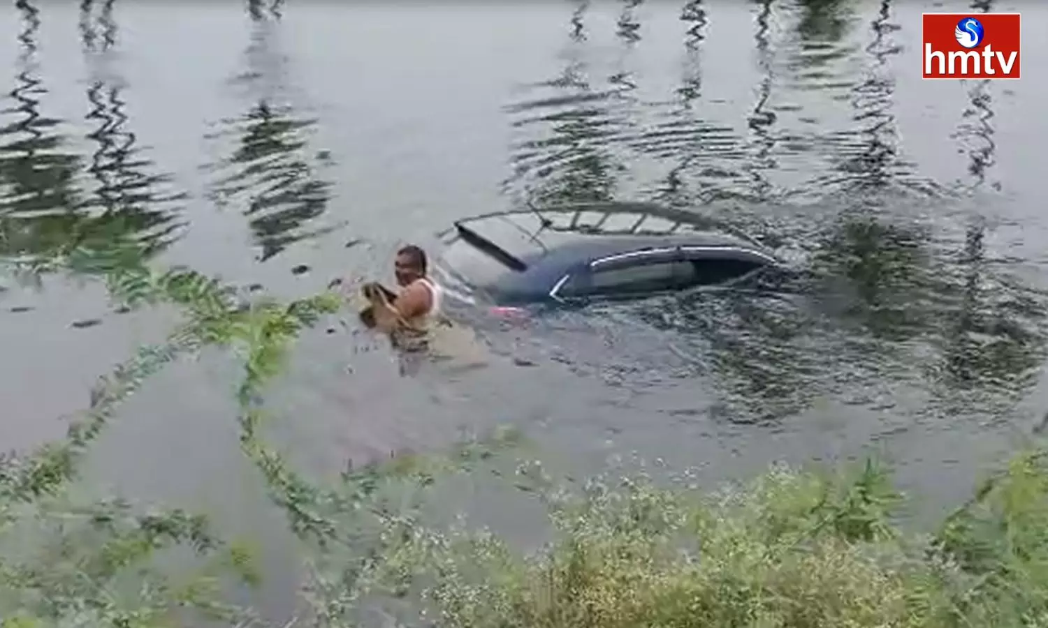 Accident On Vijayawada Avanigadda Accident On Vijayawada Avanigadda