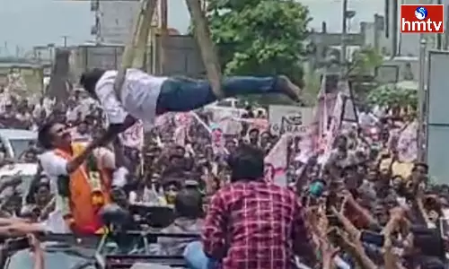 A Fan Came On A Crane And Draped A Shawl And Garland Pawan Kalyan A Fan Came On A Crane And Draped A Shawl And Garland Pawan Kalyan