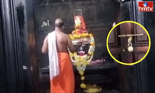 An Innovative Protest By A Priest In Kambadur Anantapur District