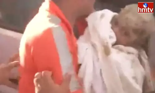 A Rescue Team Rescued A Three Year Old Boy Who Fell Into A Borewell In Bihar Nalanda A Rescue Team Rescued A Three Year Old Boy Who Fell Into A Borewell In Bihar Nalanda