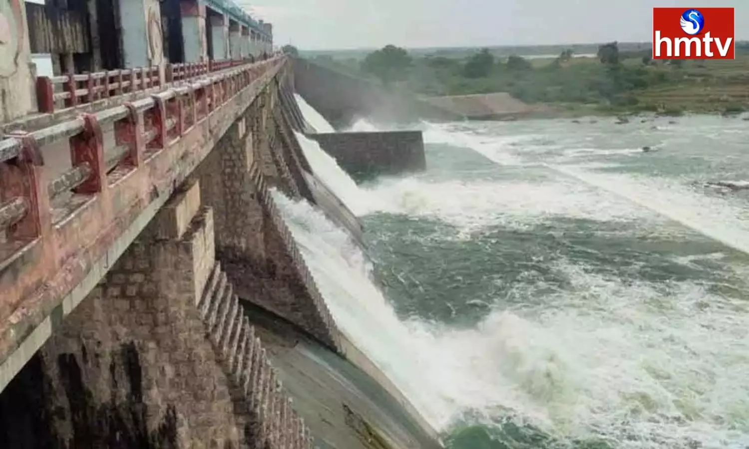 Heavy Flood Water to Musi Project Gates open