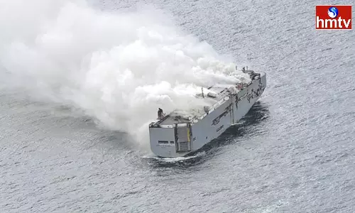 Major Fire Breaks Out Ship Carrying 3000 Cars Dutch Coast
