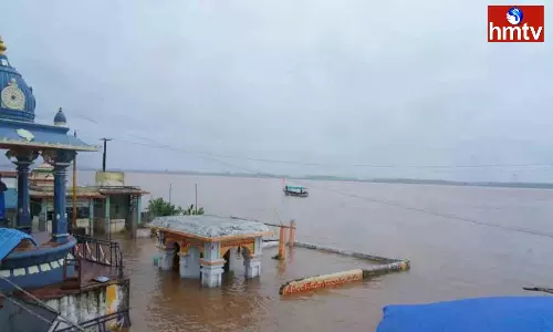 Godavari Water Level At 47 At Bhadrachalam