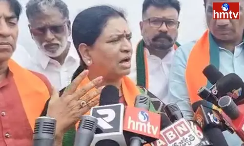 DK Aruna Comments On CM KCR