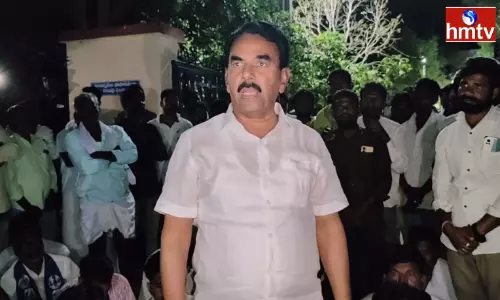 Former minister Jupally Krishna Rao Dharna In Front Of Koderu Police Station