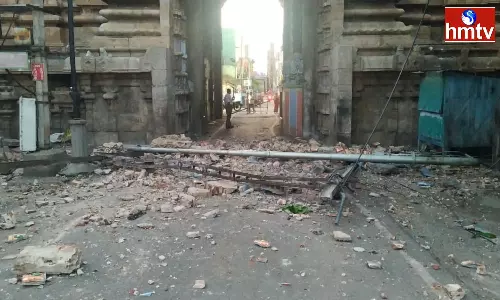The Raja Gopuram of the Ranganatha Swamy Temple is Heavily Cracked
