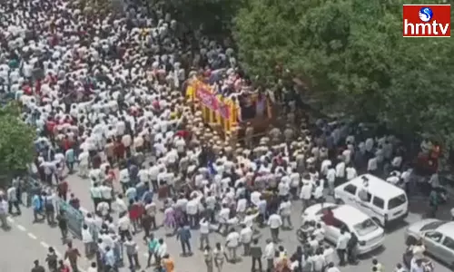 One Died in Stampede at Gaddar Last Rites One Died in Stampede at Gaddar Last Rites