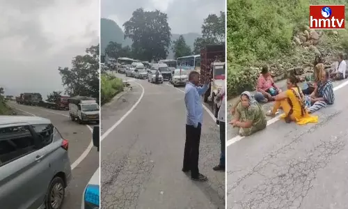 Pilgrims Struck In Uttarakhand