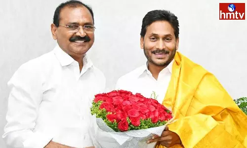 TTD Chairman Bhumana Karunakar Reddy Meets CM Jagan