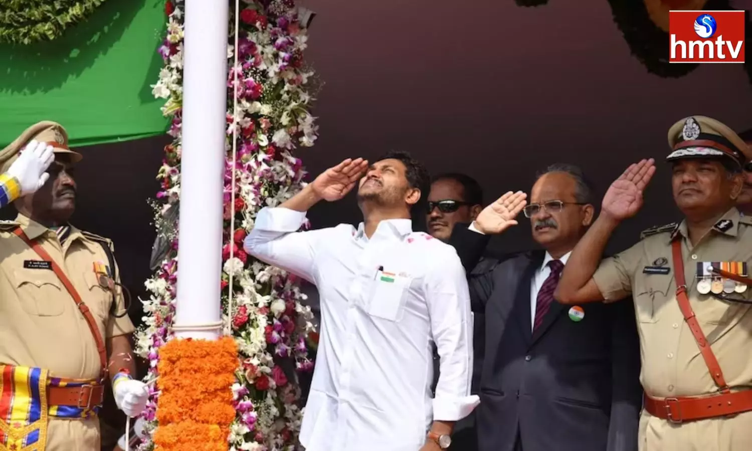 CM Jagan Unveiled The National Flag At Indira Gandhi Stadium In Vijayawada