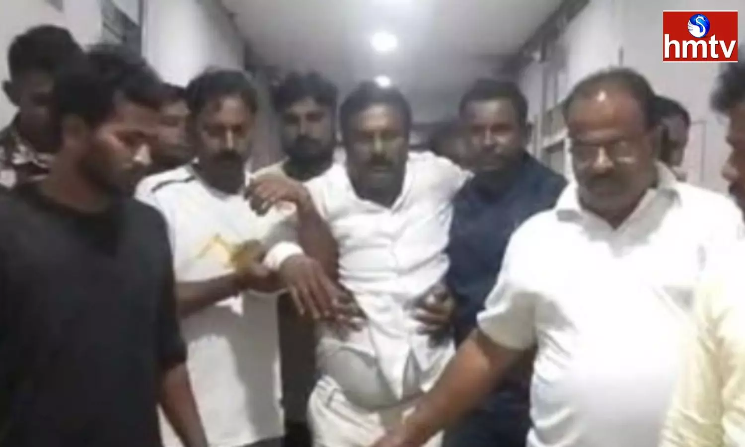 Nirmal Bjp Leader Maheshwar Reddy Fasting Initiation Destrupted By The Police