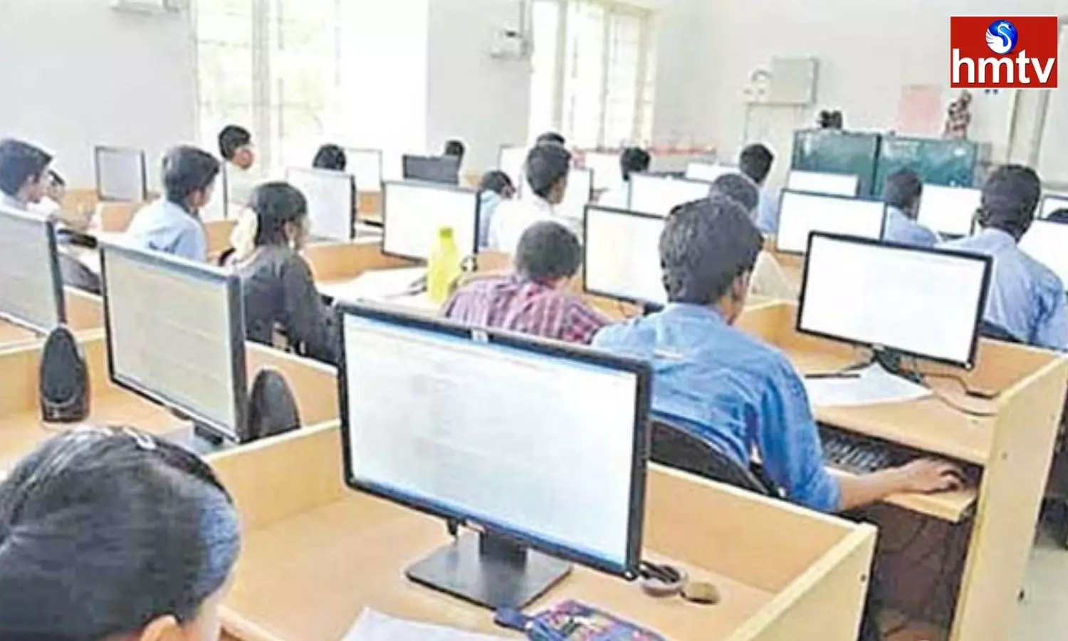 PGT English Online Exam Not Begun Due To Technical Glitch In Hyderabad