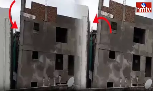 A Four Storey Building Leaning To The Ground In Bahadurpura Hyderabad