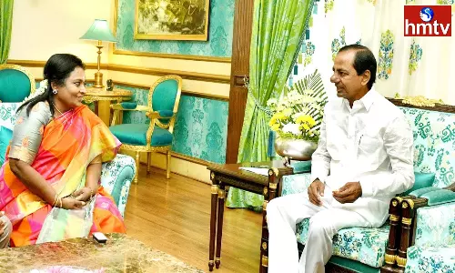 CM KCR Meets Governor Tamilisai Soundararajan At Raj Bhavan