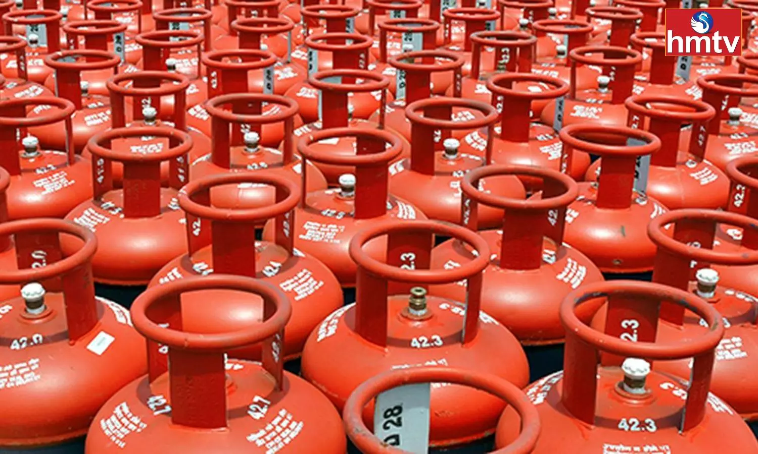Commercial cylinder prices reduced by Rs 24 know the new price Commercial cylinder prices reduced by Rs 24 know the new price