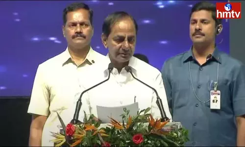 CM KCR Participating In Closing Ceremony Of Swathantra Bharatha Vajrotsavalu At Hicc