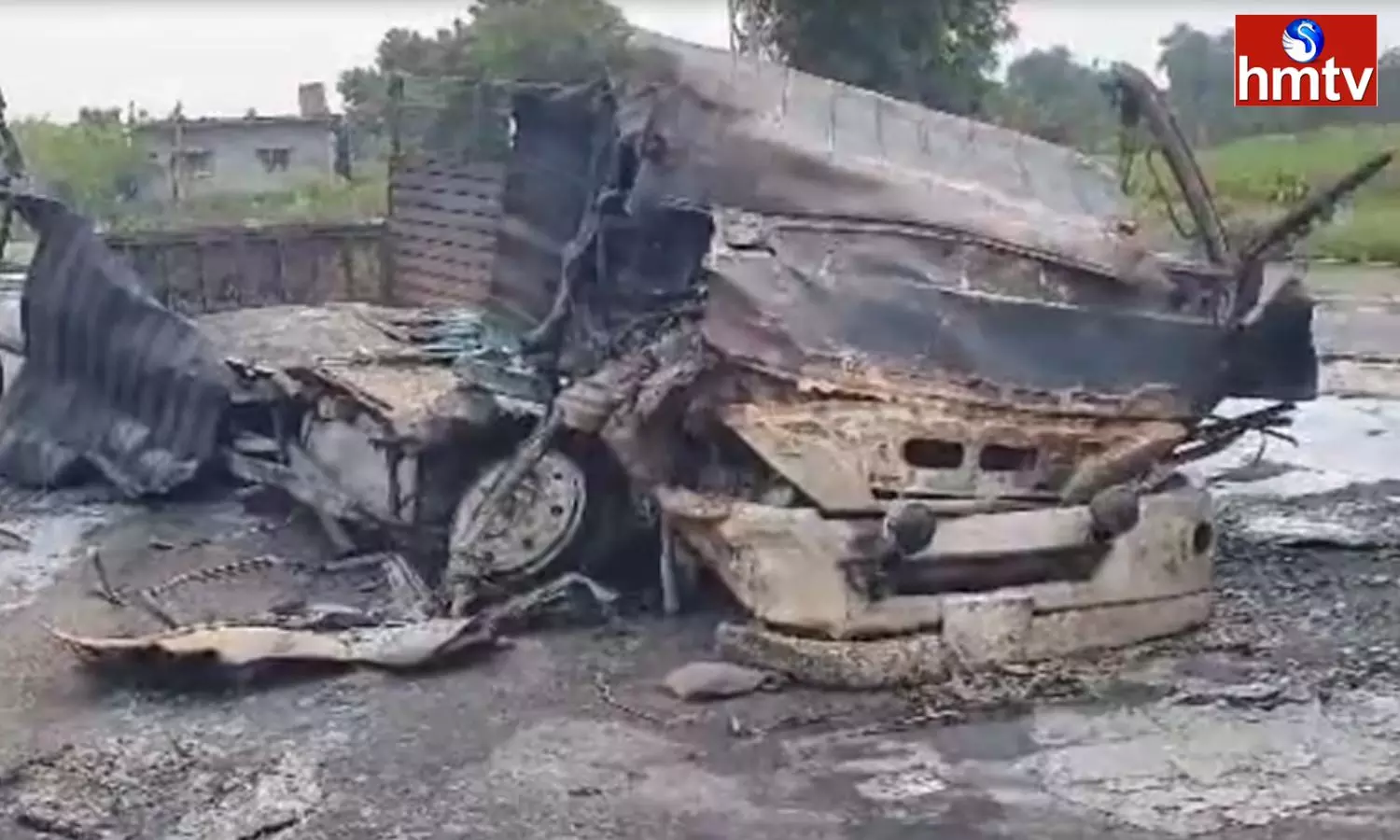 Truck Driver Burned To Death As Truck Catches Fire In Khammam Truck Driver Burned To Death As Truck Catches Fire In Khammam