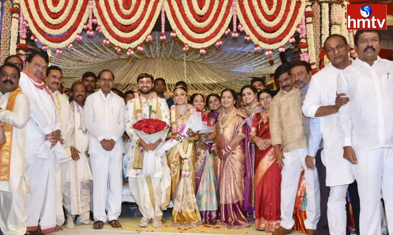 Cm Kcr Attends Mla Gampa Govardhan Sons Marriage In Kamareddy