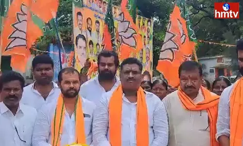 MLA Prakash Goud Does Not Care About Public Issues Says Baithi Sridhar MLA Prakash Goud Does Not Care About Public Issues Says Baithi Sridhar