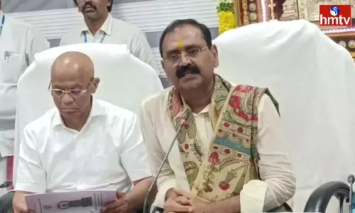 VIP Darshan For Young Devotees Written By Govinda Koti Says Bhumana Karunakar Reddy