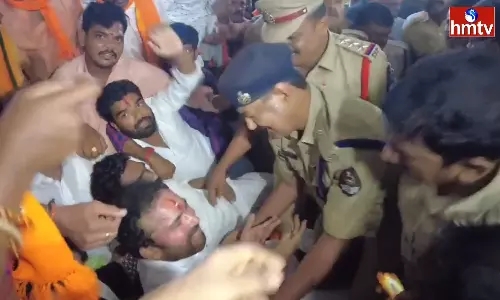 Kishan Reddy Injured During Arrest Kishan Reddy Injured During Arrest