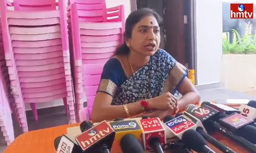 Rekha Naik: బీఆర్ఎస్ అభ్యర్థికి సిట్టింగ్ ఎమ్మెల్యే రేఖా నాయక్ వార్నింగ్ Rekha Naik: బీఆర్ఎస్ అభ్యర్థికి సిట్టింగ్ ఎమ్మెల్యే రేఖా నాయక్ వార్నింగ్