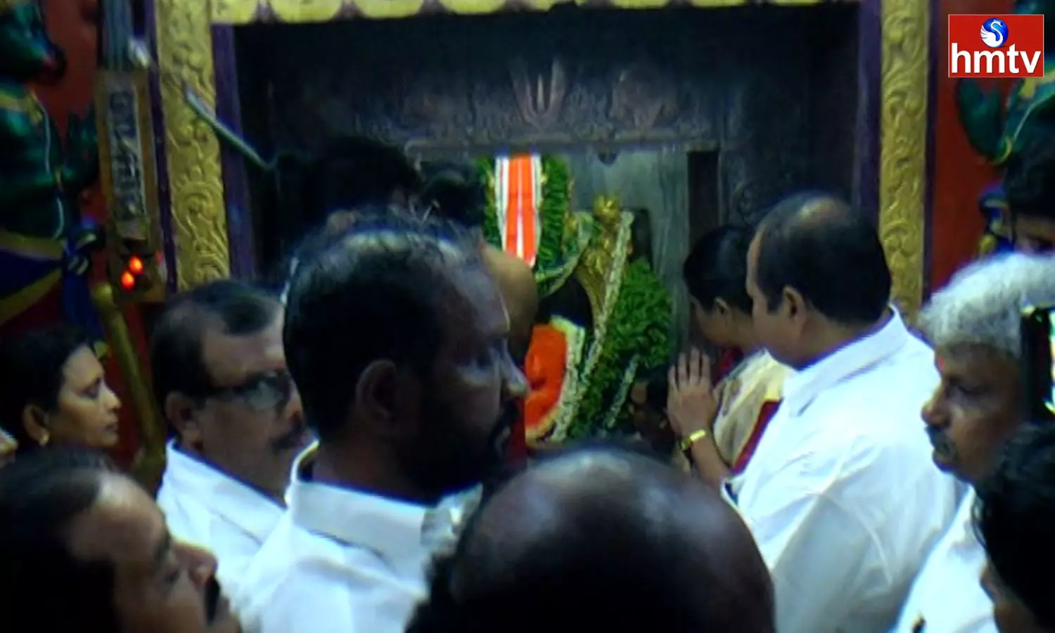 Worship In Temples Across The State To Protest Chandrababu Arrest