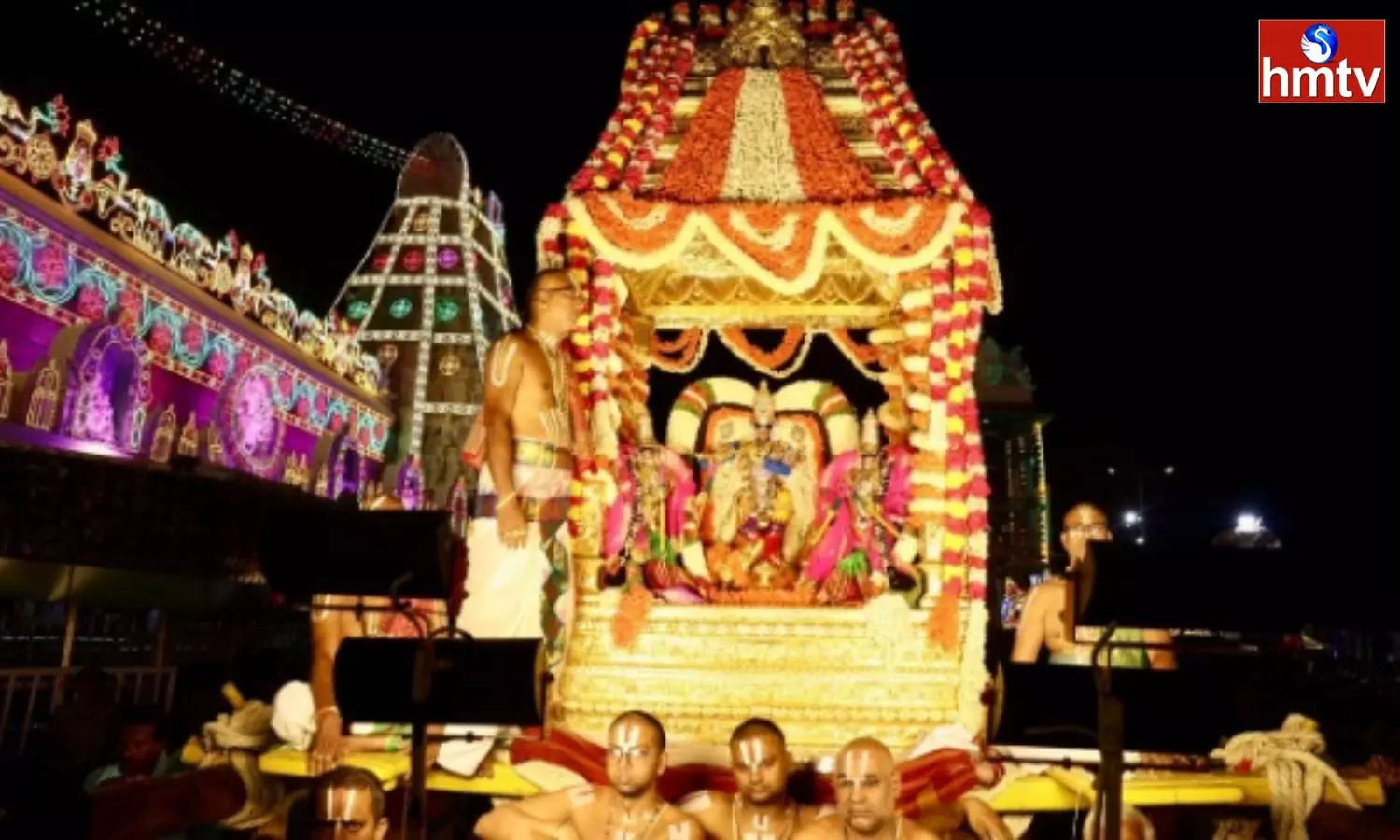 Sri Malayappa In The Adornment Of Venu Gopala Krishna On Sarvabhupala Vehicle