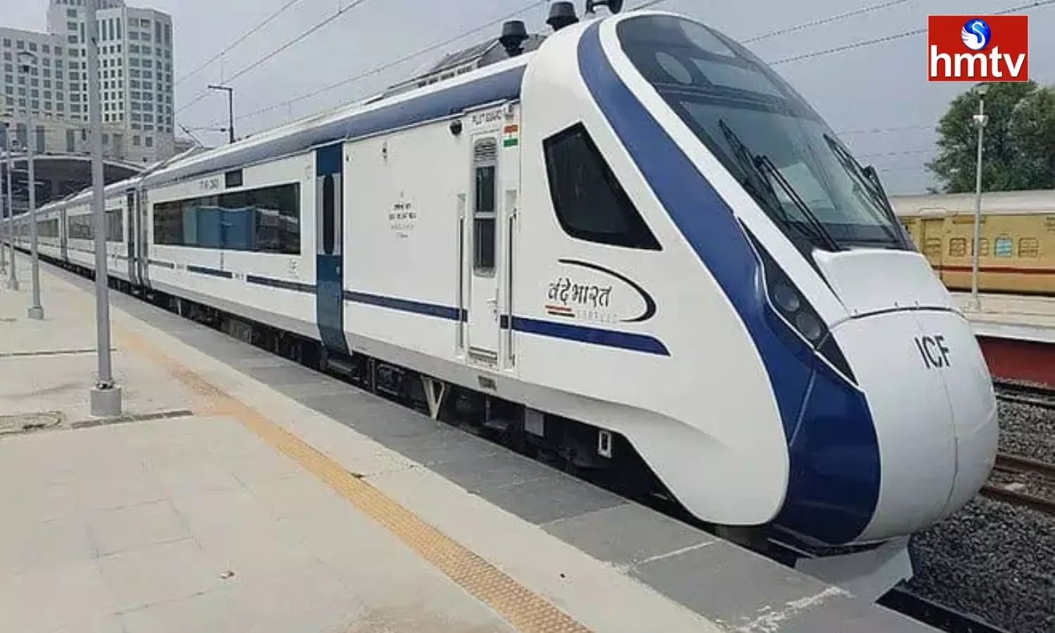 Vande Bharat Train Between Hyderabad and Bangalore