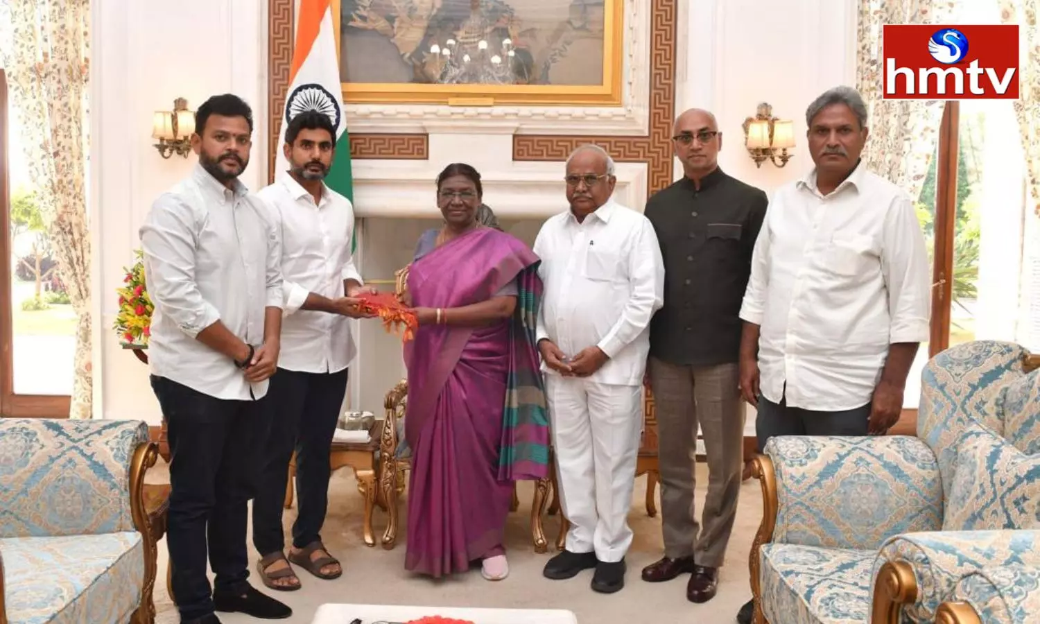 Lokesh Meets President Murmu In Delhi